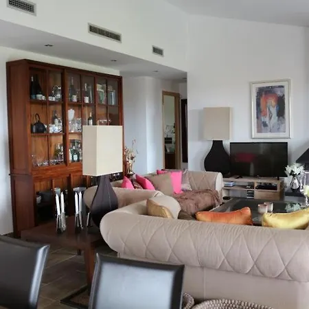 Apartment Homing Golf Bonmont 10. *